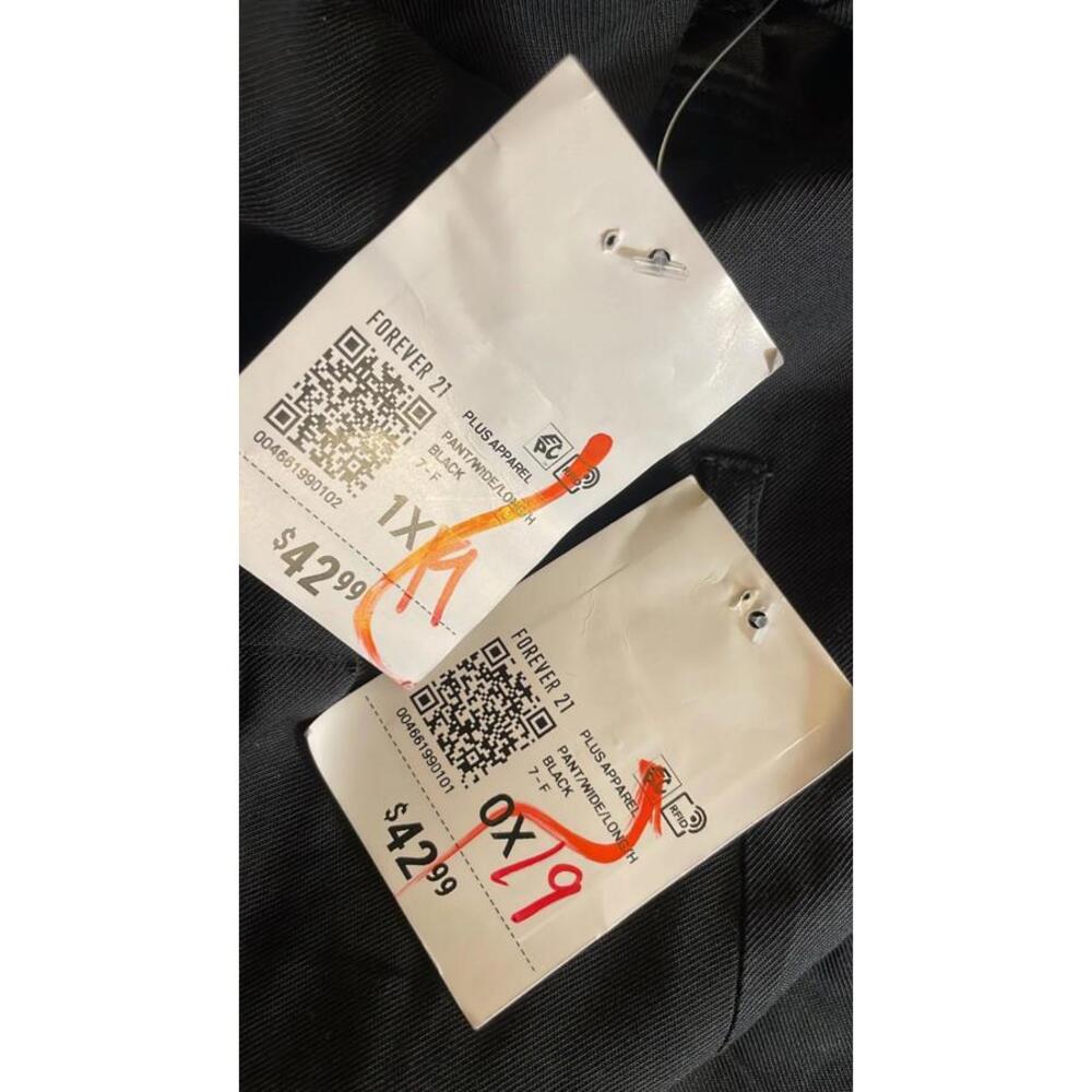 Forever 21 Women's Dress Pants Size 1X NWT - Picture 2 of 2